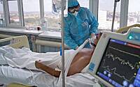 В Госдуме заявили о мешающих повысить зарплаты врачам «паразитах»