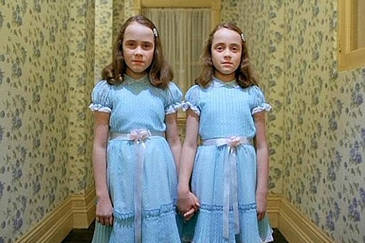 Как изменились близняшки из фильма "Сияние"