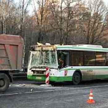 ГАЗ: Попавший в ДТП на Киевском шоссе автобус был технически исправен и проходил все плановые техосмотры