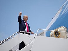 Трамп прилетел во Флориду, где пройдут переговоры с делегацией из России