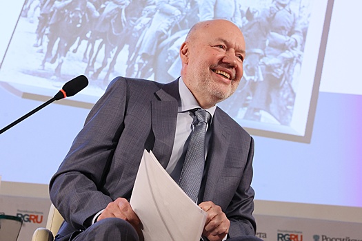 Павел Крашенинников представил свою книгу о первых годах советского государства