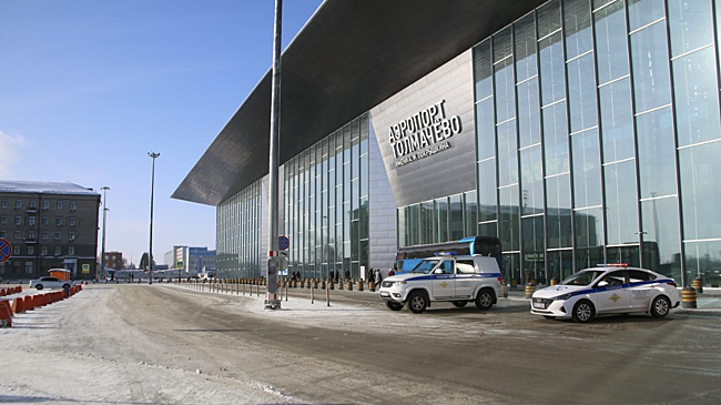 В аэропорту Новосибирска отменили два рейса в Узбекистан