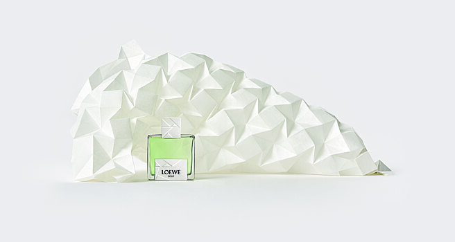 Новая туалетная вода Solo Loewe Origami — стильный аромат для мужчины