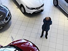 Омские водители смогут зарегистрировать свои машины в автосалонах
