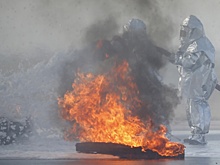 В Туапсе во время атаки БПЛА загорелась крыша многоквартирного дома