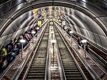 Поездки в метро по Единой карте петербуржца временно станут дешевле