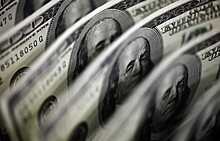 Коллапс отменяется: эксперт раскрыл секрет живучести доллара