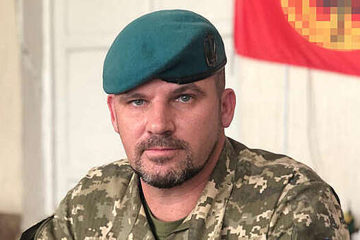 "Страна.ua": Зеленский уволил командующего объединенными силами ВСУ Гнатова
