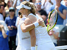 Светлана Кузнецова: "Где просили оставить автограф? Странные места были, конечно"