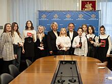 В префектуре округа вручили первые паспорта 14-летним зеленоградцам