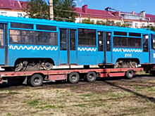 В Омск доставили еще три столичных трамвая