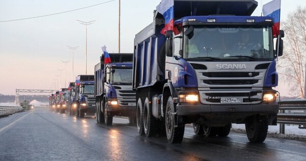 Большой трафик автомобилей