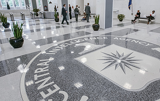 От открытой вербовки к диалогу? ЦРУ меняет язык общения с РФ