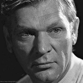 Девять лет ГУЛАГа по доносу соседа: судьба актёра Петра Вельяминова