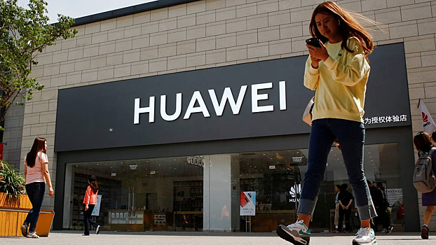 Китай выразил протест Канаде из-за запрета на Huawei и ZTE