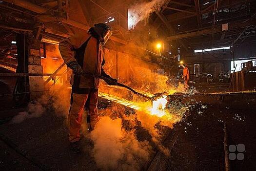 Падение производства стали замедлилось