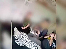 Мать выгнала шестерых детей жить на улицу в Подмосковье