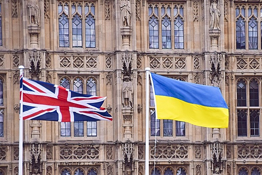 В Британии украинской семье отказали в убежище, посоветовав наушники от взрывов