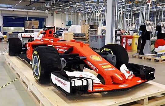 Lego создаёт полноразмерный болид Ferrari F1 из конструктора