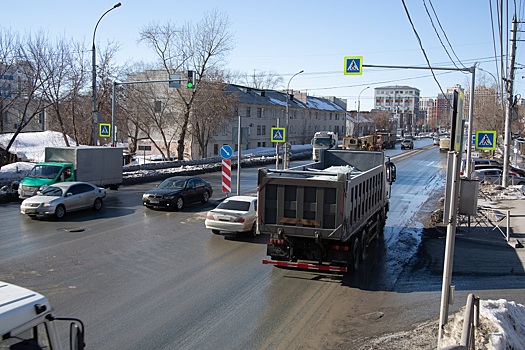 Новосибирские дороги временно закроют для грузовиков