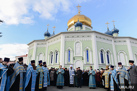 В челябинском соборе спели гимн ко Дню России