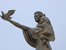 Памятник матери защитника Отечества открыли в Бердске