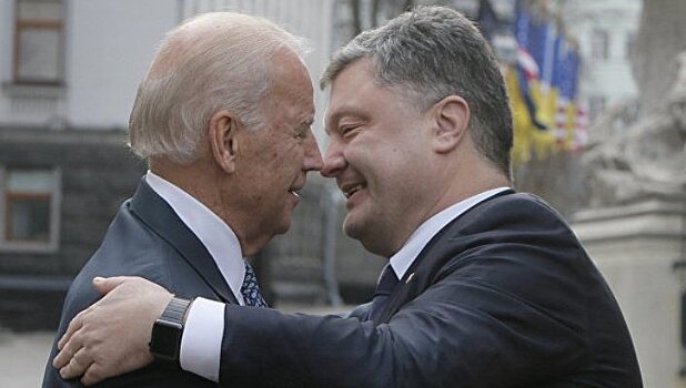 Байден и Порошенко договорились о дальнейшем давлении на РФ