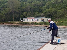 В Приморье рыбака унесло в море, начались поиски