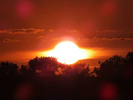 На Солнце произошла сильнейшая за две недели вспышка
