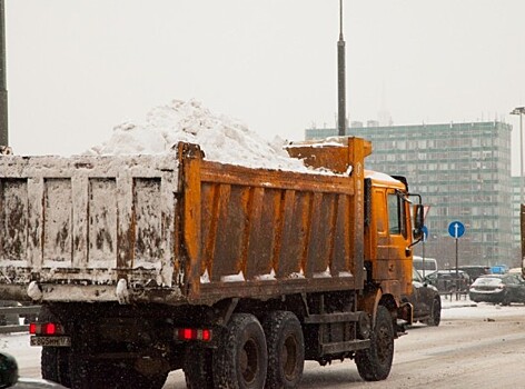 Мороз после оттепели: московские улицы превратились в катки
