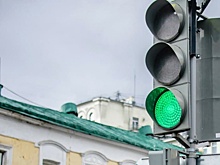 На Пятницком шоссе шаткий светофор привели в порядок