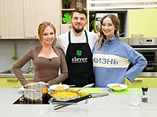 Звездный сезон FoodTime: Дарья Пынзарь приготовила пасту с лососем и рассказала о третьем ребенке