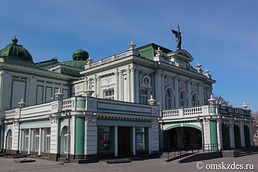 Омский драмтеатр покажет запись своего старейшего спектакля