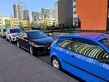 Написанное краской послание на машине москвича развеселило пользователей сети