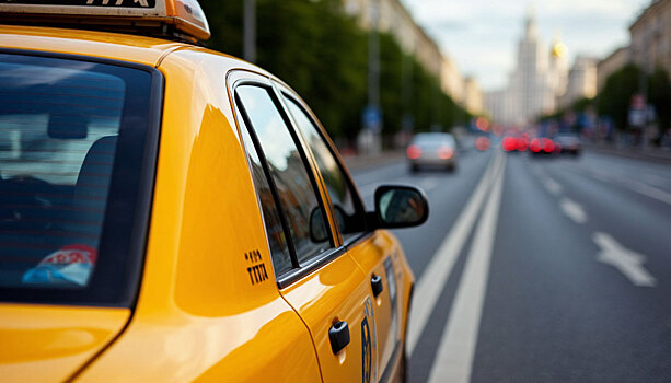 Федяев: службы заказа такси технологически готовятся к беспилотным авто