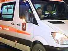 Подросток упал с крыши торгового центра в Москве