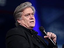 Трамп помиловал Стива Бэннона, назвавшего дочь президента Иванку «тупой, как бревно»