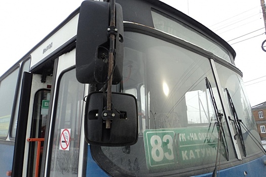 В Исакогорке водитель «Икаруса» сбил пешехода на автобусной остановке