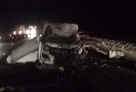 В Омской области грузовая газель влетела в большегруз: есть жертвы