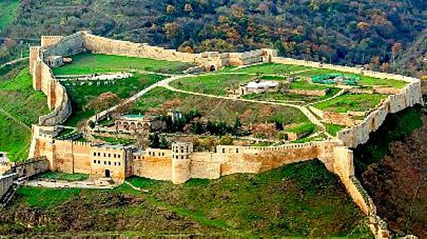 В Дербенте отреставрируют Южную стену крепости у ворот Орта-Капы