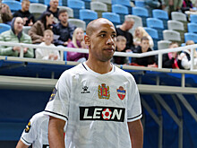 «Предпочитаю любые проблемы решать мирным путем, через дипломатию» — футболист «Енисея» Эмерсон