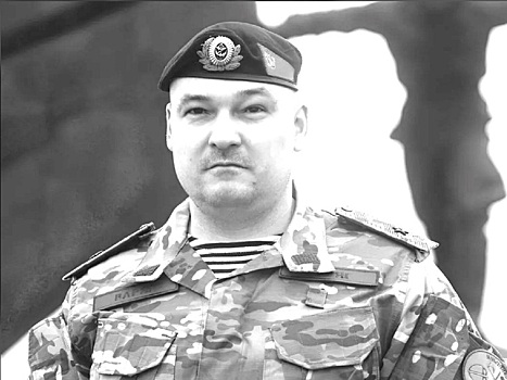 Путин посмертно наградил замглавкома ВМФ Гудкова