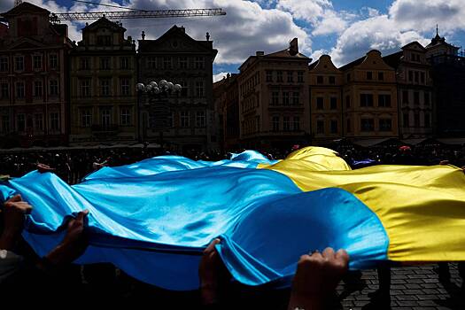 Правительство Украины запретило выдачу загранпаспортов военнообязанным за границей