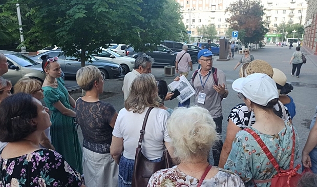 Премьера бесплатной пешеходной экскурсии состоялась в Волгограде