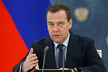 Медведев оценил упрощенный порядок пересечения границ России и Беларуси