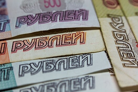 Оклады сотрудников госорганов увеличат на 3%