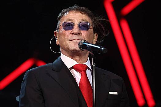 Григорий Лепс ответил на вопрос о разлуке с молодой невестой