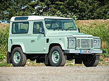 Роуэн Аткинсон выставил на торги свой раритетный Land Rover