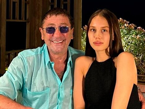 Продюсер Дворцов допустил скорую свадьбу Лепса и 19-летней Кибы