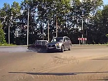 В Новосибирске кроссовер Infiniti перевернулся на крышу после ДТП с ВАЗ-2106